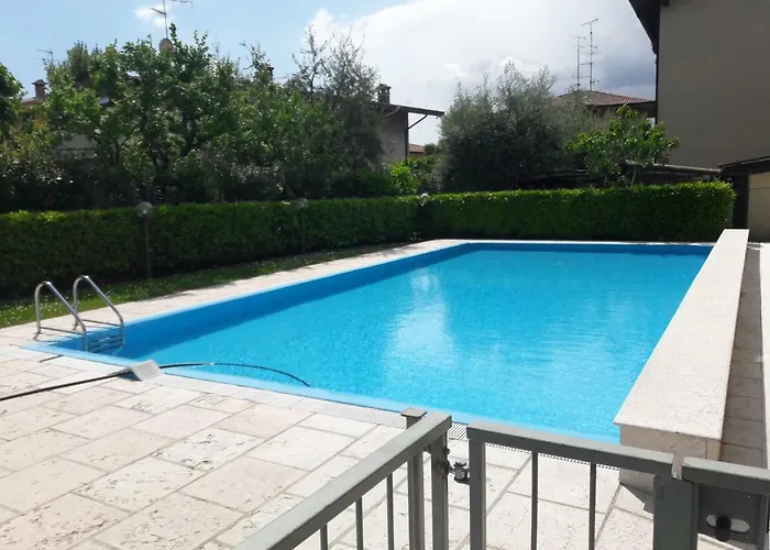 Garda Felice Apartman *